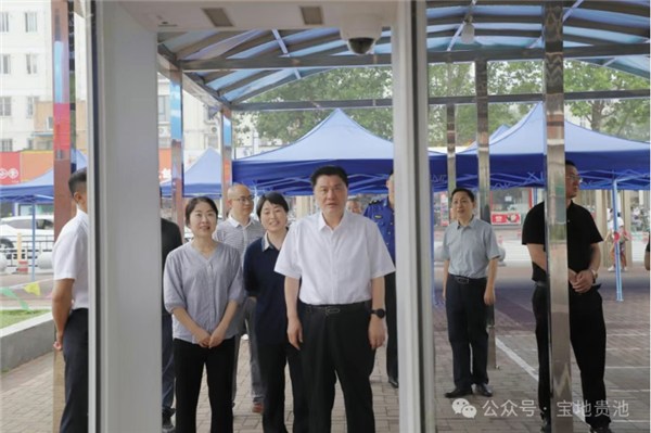 馬勝利督導檢查中考備考工作